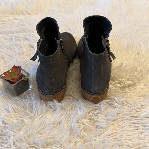 Blondo x Revolve Liam black grey leather waterproof ankle bootie women size 10 - Picture 6 of 9